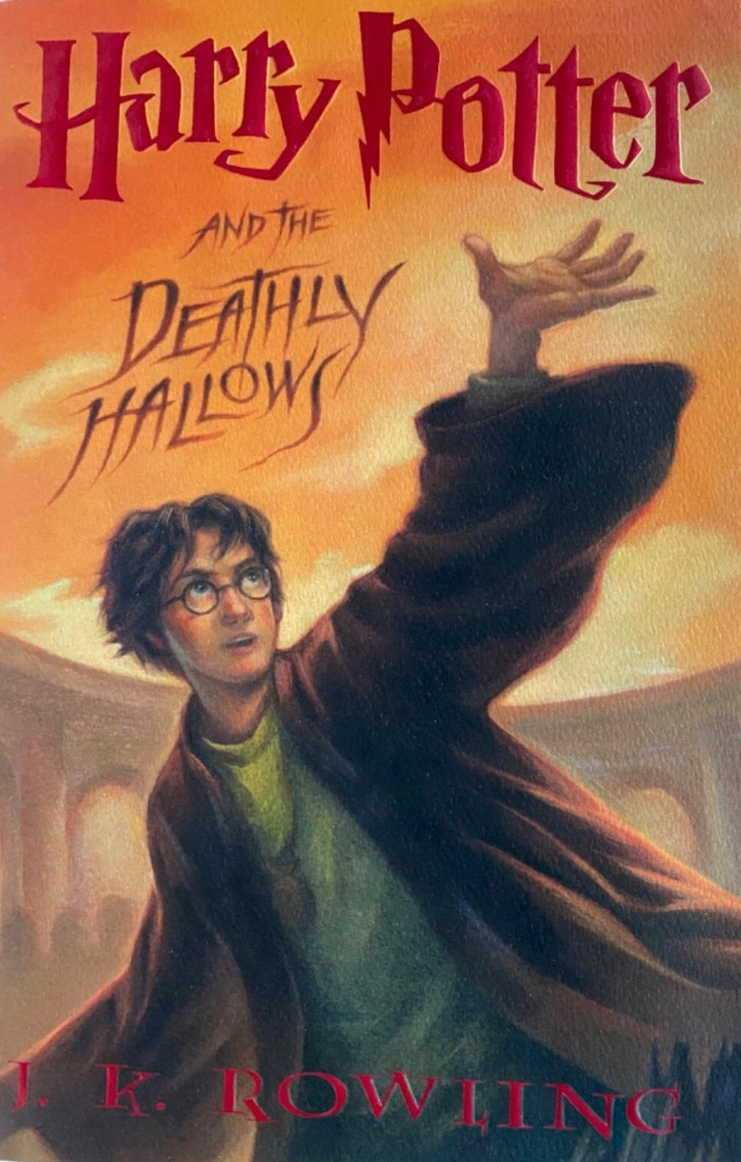 Harry Potter And The Deathly Hollows (Hard Cover)