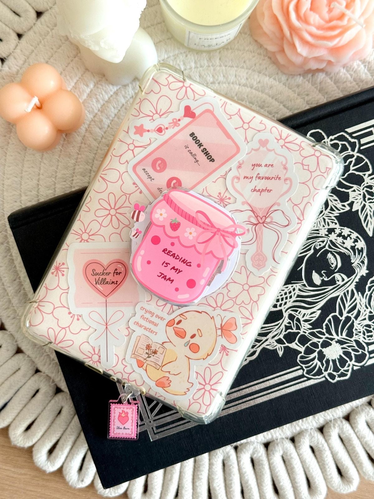 Kindles & Kocktails Event (FEBRUARY)